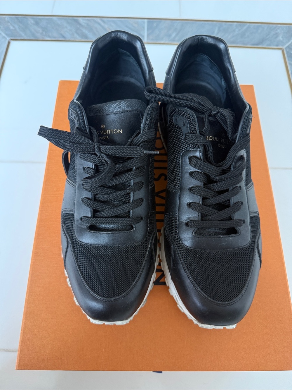 Louis vuitton run away sneaker men low top black mesh and leather sneakers